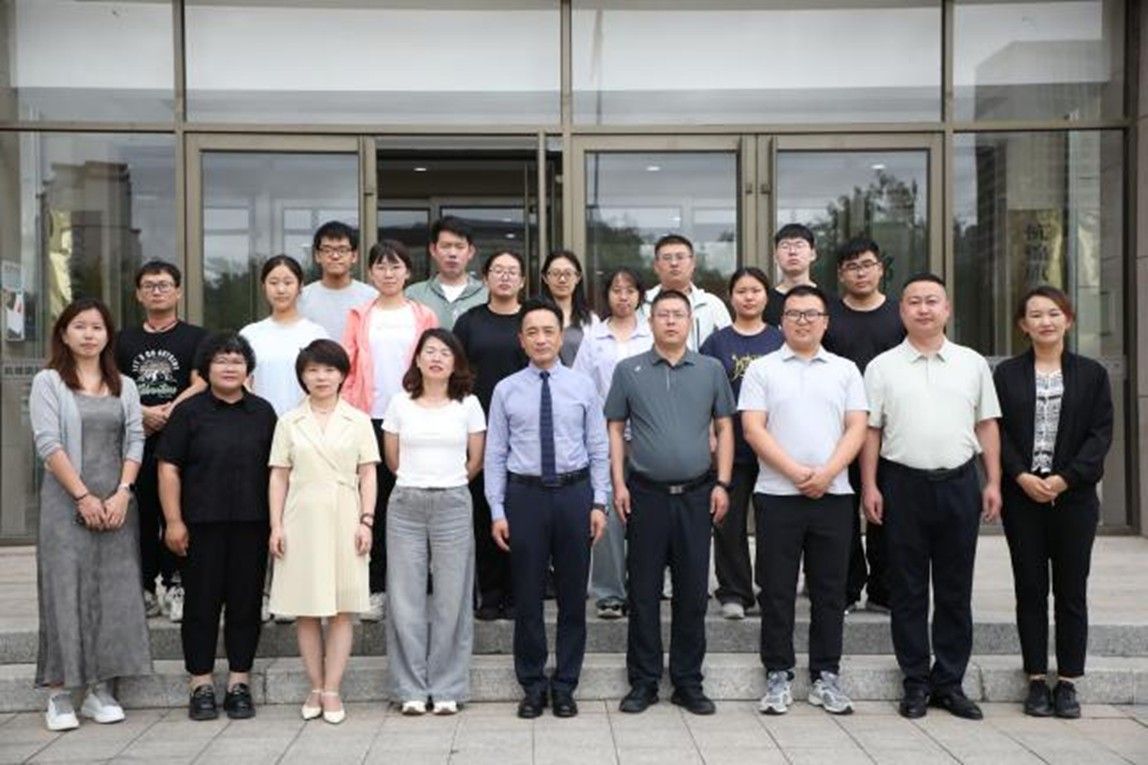 千亿国际网页版登录社工专业师生赴杭锦旗开展社会实践活动